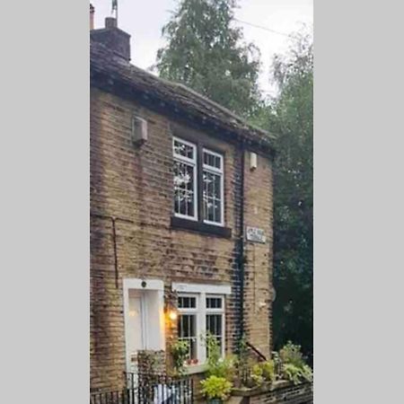 Entire Cottage In The Beautiful Calder Valley Halifax Exterior photo